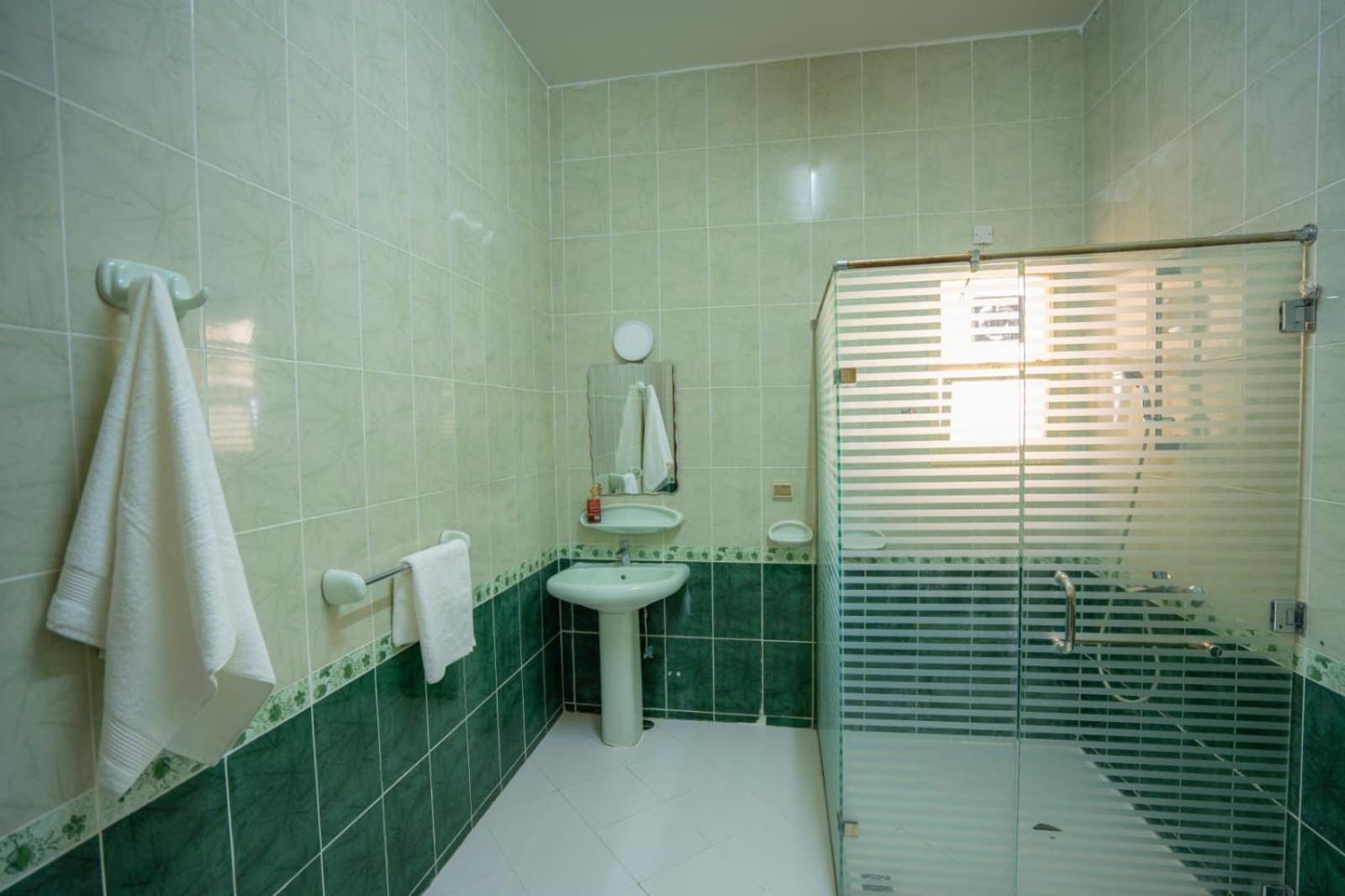 Baith Al Jannah Luxury Family Homestay Abu Dhabi